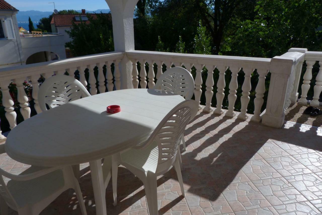 Apartments Monja & Dadi, Malinska, Вантачичи Екстериор снимка